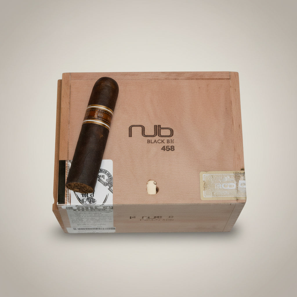 Nub by Oliva, Maduro