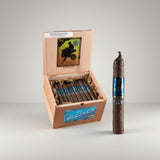 Acid, Blondie Maduro