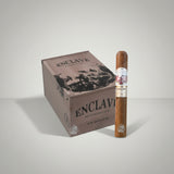 Enclave Eladio Dominican, Toro