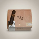 Nub by Oliva, Maduro