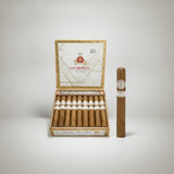 Montecristo White, Toro